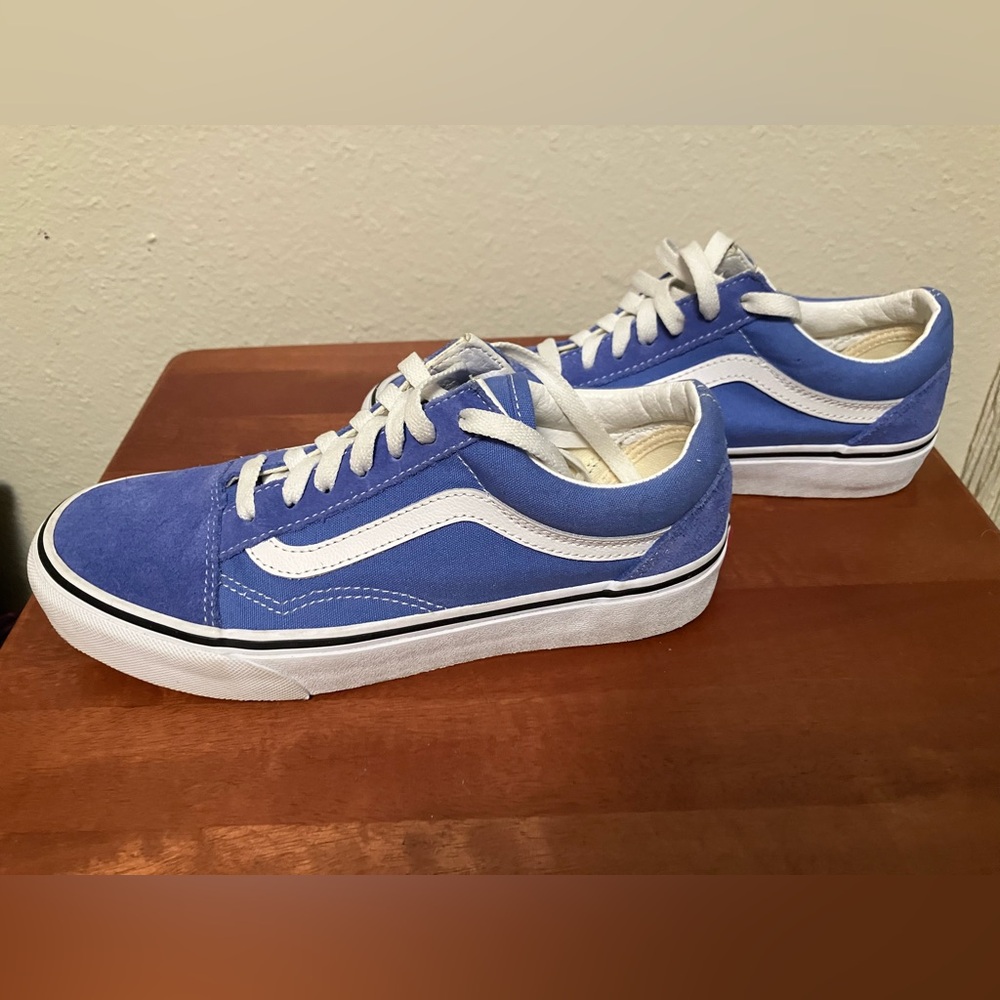 Vans women’s periwinkle